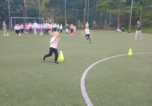 Dziecko podczas konkurencji sportowej