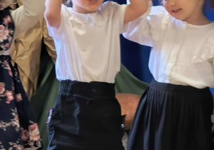 Dziewczynka podczas występu