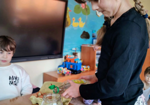 Doświadczenie z jajkiem