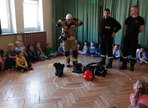 Wyjątkowa wizyta strażaków w naszym przedszkolu