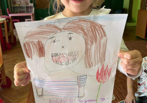 Dziewczynka i jej portret.